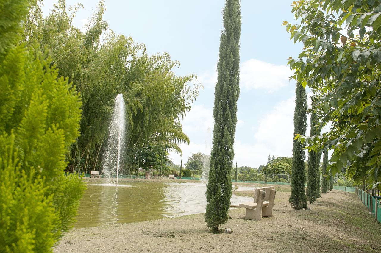 Hotel Campestre Tardes Calenas Yumbo Eksteriør billede