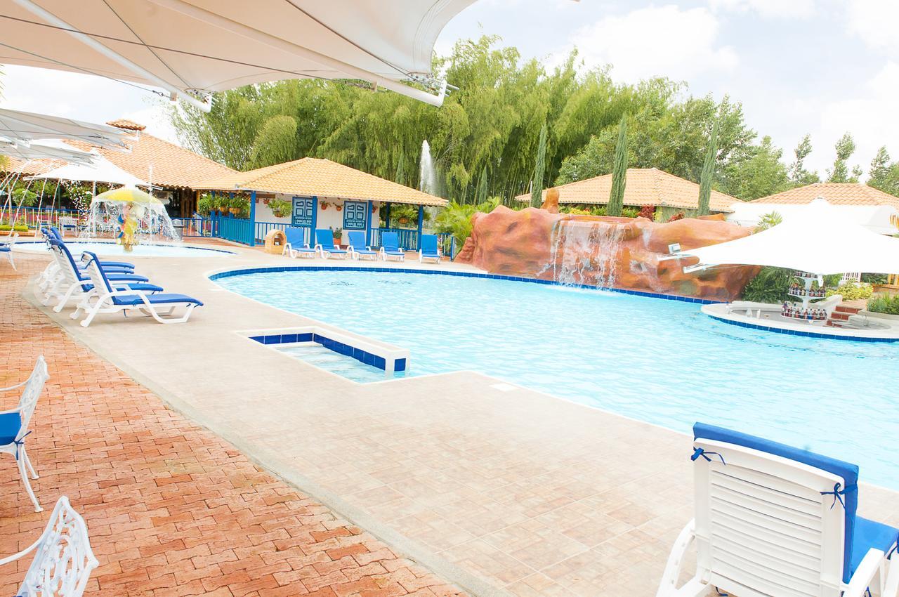 Hotel Campestre Tardes Calenas Yumbo Eksteriør billede